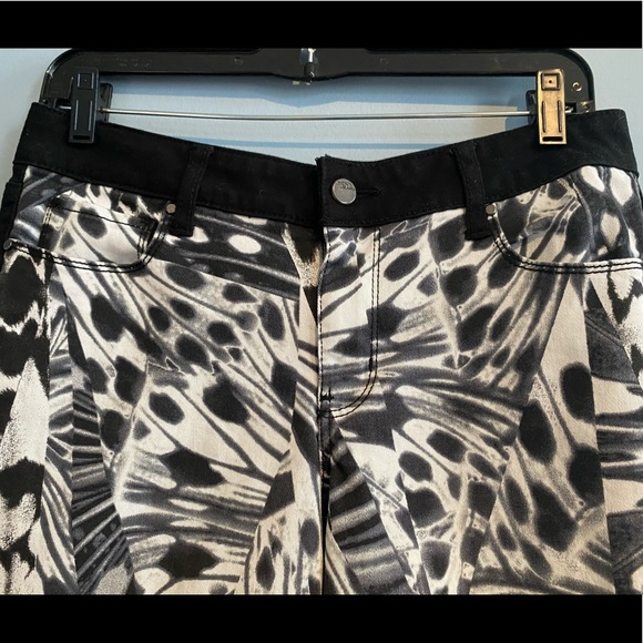 DKNY Floral front jeans - Picture 5 of 8